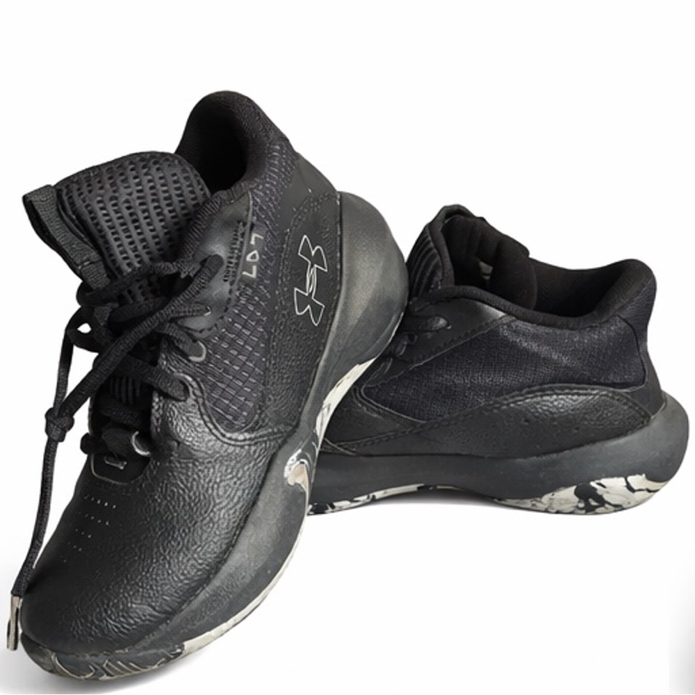 Under Armour Men’s Black Athletic Trainers with Marbled Sole